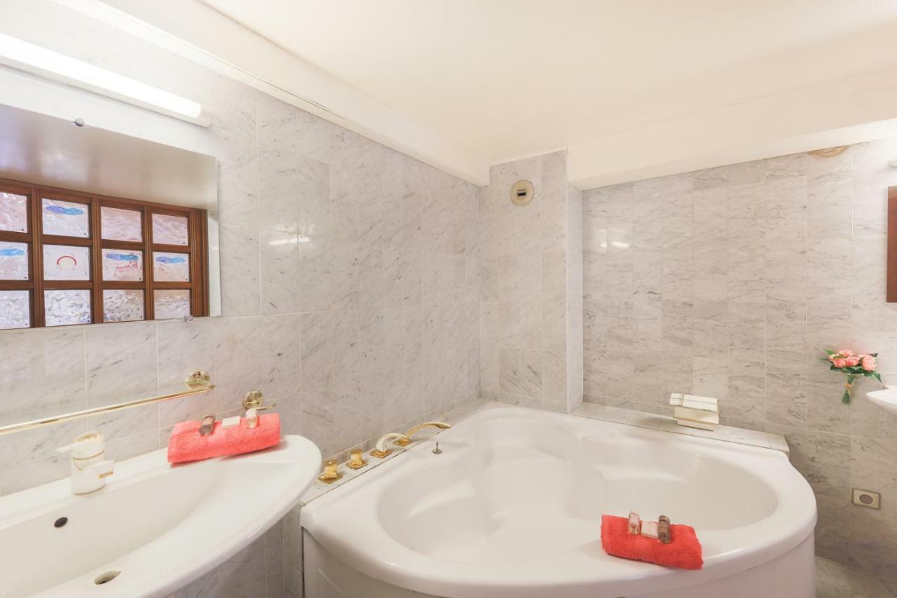 Quai Des Marinieres Ap2015 By Riviera Holiday Homes 滨海自由城 外观 照片